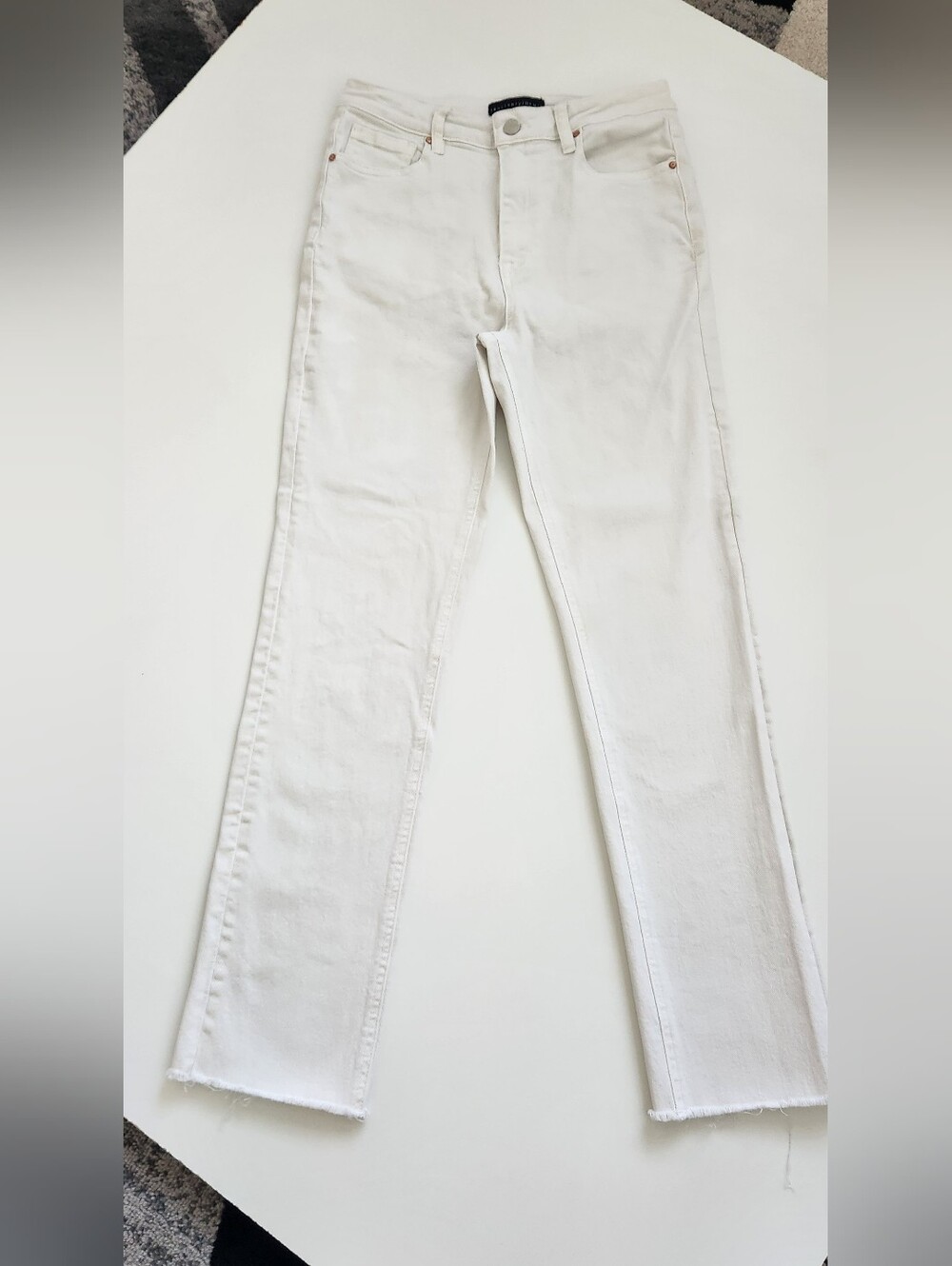 Sanctuary Denim 90s Jean High Rise Straight White Size 28 Raw Hem